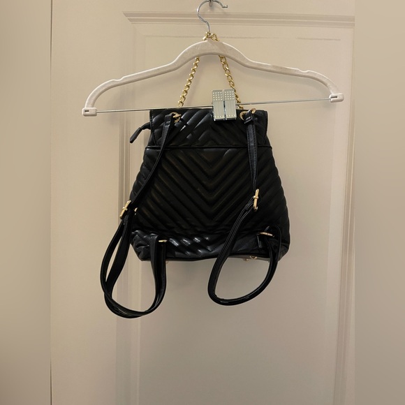 Boutique Purse - Picture 2 of 2